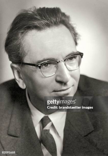 Viktor Frankl, Austrian psychologist and doctor, Photograph, 1954 [Viktor Frankl, ?sterr, Psychologe und Arzt, Photographie, 1954]