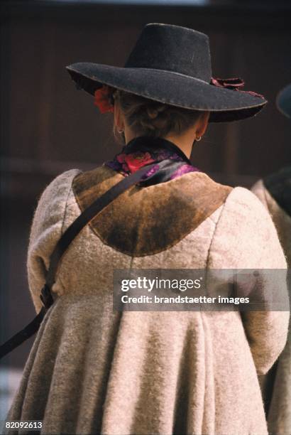 Traditional dress with flex levelled loden coat from Alpach, Tyrol, Photograph, Austria, Around 1980 [Frauentracht aus Alpbach, Tirol mit Mantel aus...