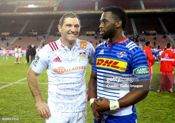 Stephen Donald of Chiefs and Siya Kolisi of the Stormers during the Super Rugby Quarter final between DHL Stormers and Chiefs at DHL Newlands on July...