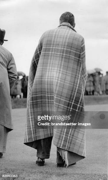 Spectator of the golf match between Henry Cotton an Densmore Shute in Walton Heath, Photograph, England, June 2nd 1937 [Ein Zuschauer des Golf...