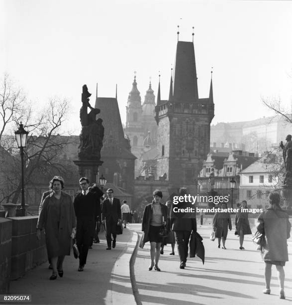 Prague Spring: The Charles Bridge, Prague, March 1968 [Prager Fr?hling: Die Karlsbr?cke spielte w?hrend der dramatischen Ereignisse des Prager...