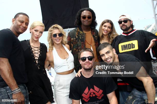 Actors David Ramsey, Katie Cassidy, Emily Bett Rickards, Echo Kellum, Stephen Amell, Rick Gonzalez, Juliana Harkavy and host Kevin Smith on the...