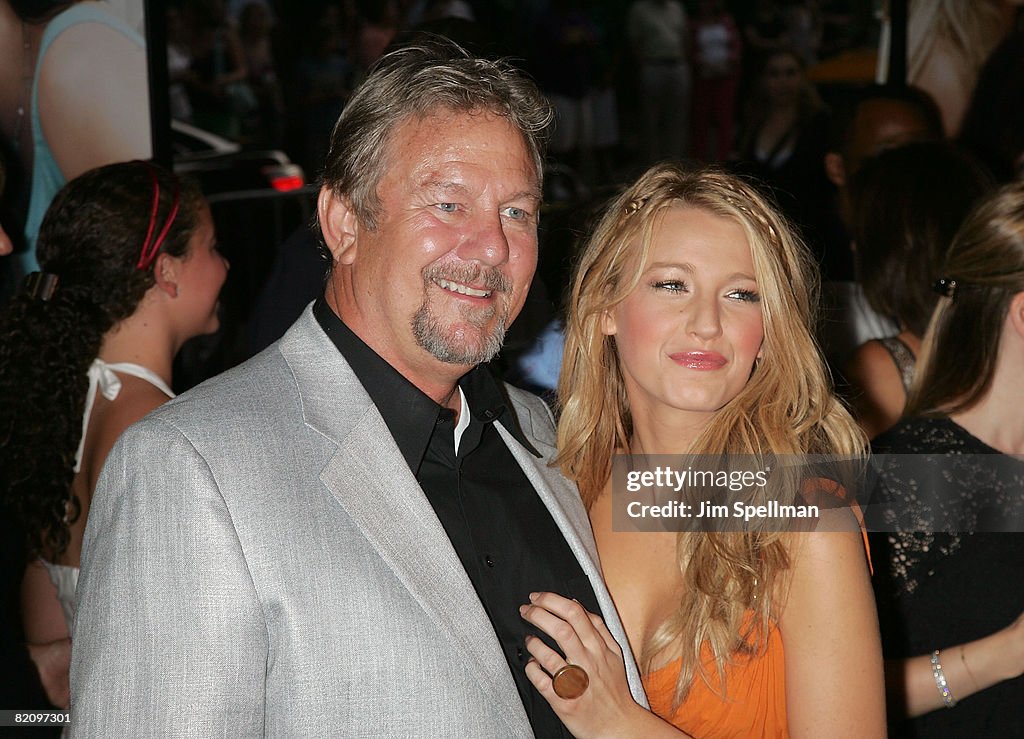 "Sisterhood of the Traveling Pants 2" New York Premiere - Outside Arrivals