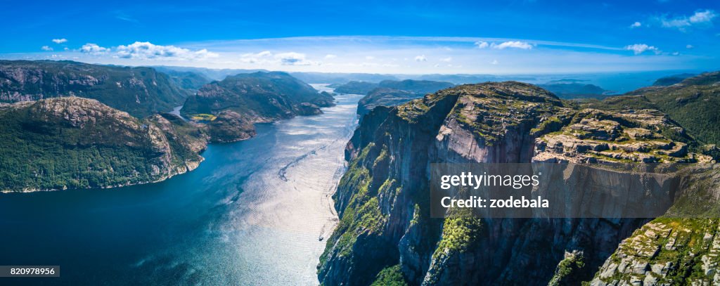 Preikestolen, Preikestolen, Lysefjord, Norwegen. Panorama-Blick