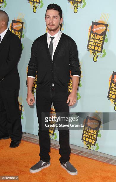 Actor Shia LaBeouf arrives at the 2008 Nickelodeons Kids Choice Awards at the Pauley Pavilion on March 29, 2008 in Los Angeles