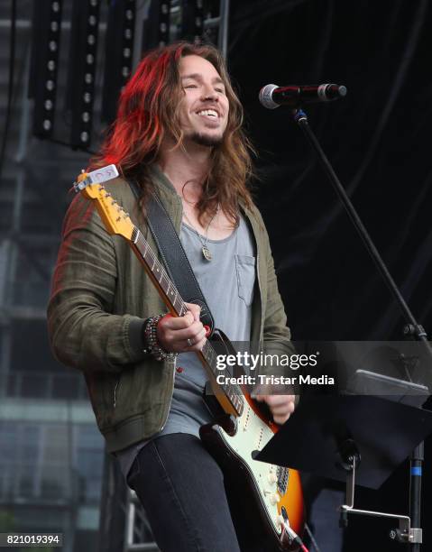 Gil Ofarim attends the Rewe Family Fest 2017 on July 22, 2017 in Hamburg, Germany.