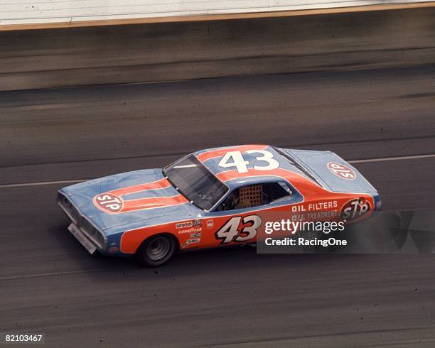 Richard Petty won the Talladega 500 in 1974, his 3rd straight superspeedway win for the year.