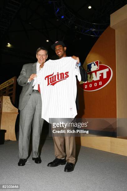 Aaron Hicks with Major League Baseball Commissioner Alan H. "Bud" Selig is the 14th selection in the first round during the 2008 Major League...