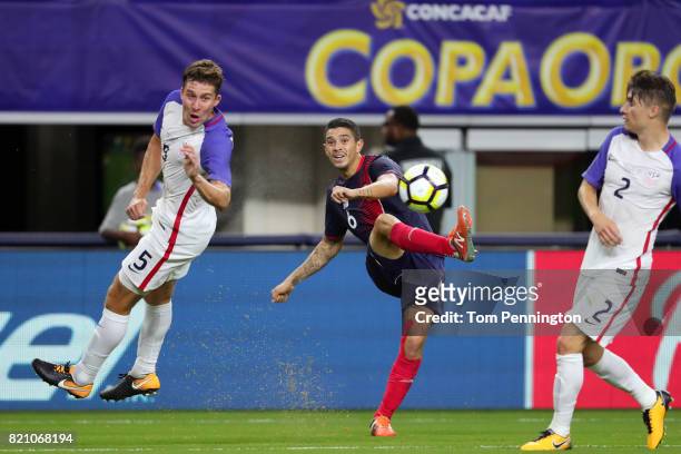 Kelyn Rowe of United States kicks the ball against Kenner Gutierrez of Costa Rica and Johnny Acosta of Costa Rica during the 2017 CONCACAF Gold Cup...
