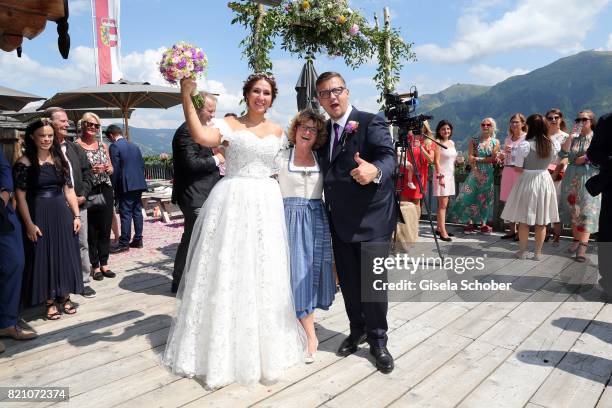 Bridegroom Torsten Koch and his wife bride Annika Koch with marriage registrar Marianne Resch during the wedding of Torsten Koch and Annika Hofmann...