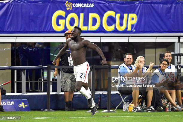 Arlington, TX United States forward Jozy Altidore celebrates with teammates after scoring a goal in the second half during a CONCACAF Gold Cup...