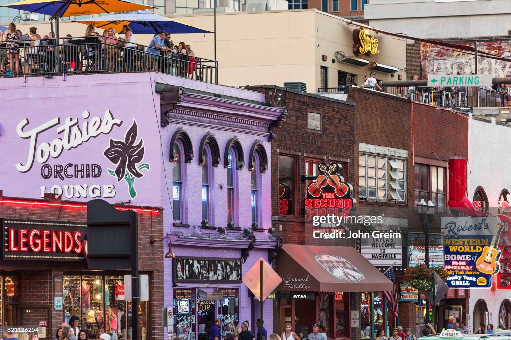Country Music bars on Broadway...
