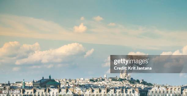 city of paris - church color light paris stockfoto's en -beelden