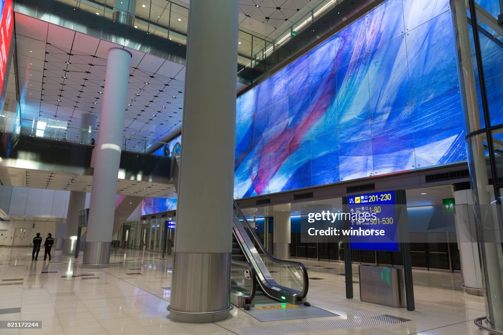 Midfield Concourse Hong Kong International Airport Midfield Concourse High-Res Stock Photo ...