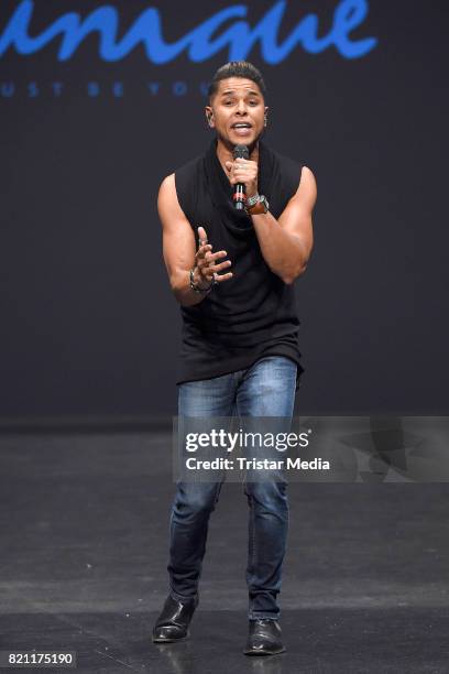 Colinn Ritches 927 Colin Rich Photos & High Res Pictures - Getty Images