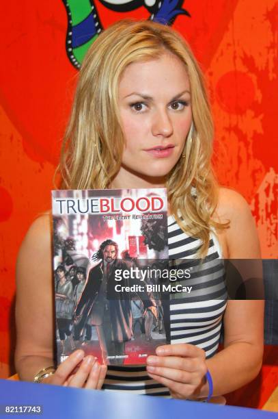 Anna Paquin attends the "True Blood" panel at Comic-Con July 24,2008 in San Diego, California.
