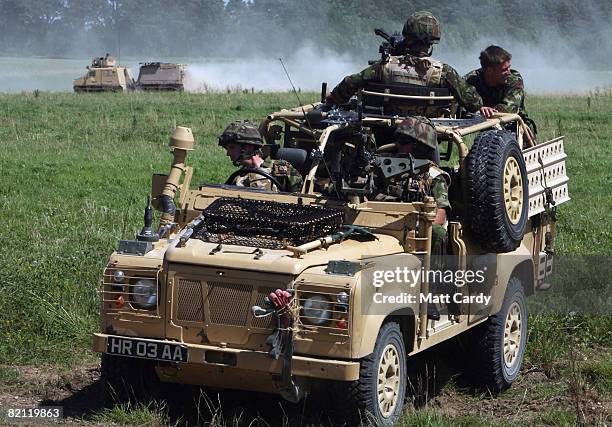 Land Rover Range Rover Commado Snatch Land Rover Photos and Premium High Res Pictures - Getty Images