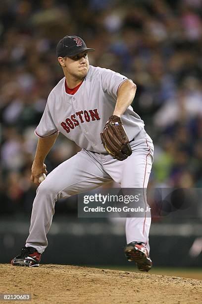 Jonathan Papelbon of the Boston Red Sox pitches against the Seattle Mariners on July 22, 2008 at Safeco Field in Seattle, Washington.