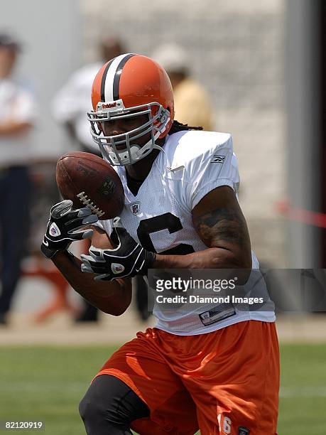 Wide receiver Joshua Cribbs of the Cleveland Browns catches a punt during training camp on Sunday, July 27, 2008 at the Brown's Practice Facility in...