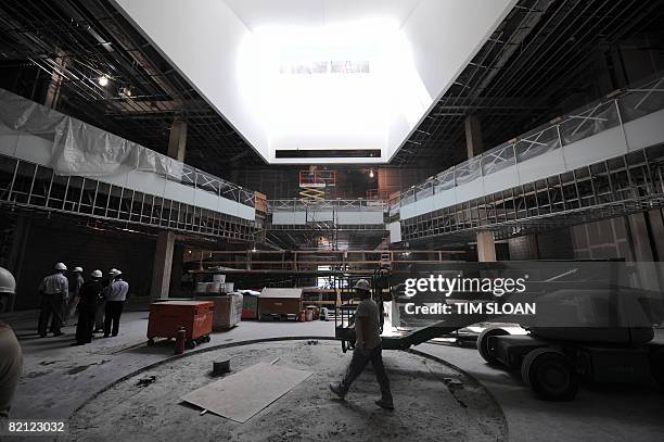 155 Atrium (Heart) Stock Photos, High-Res Pictures, and Images - Getty ...