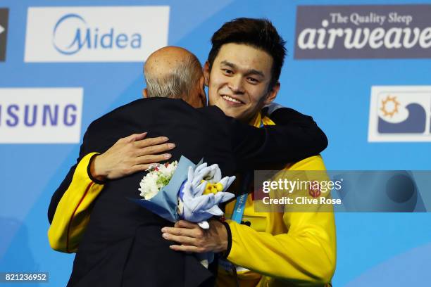 Yang Sun of China celebrates winning gold in the Men's 400m Freestyle Final on day ten of the Budapest 2017 FINA World Championships on July 23, 2017...