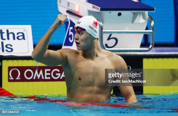 Sun Yang of China celebrates winning the Men's 400m Freestyle during day ten of the FINA World Championships at the Duna Arena on July 23, 2017 in...