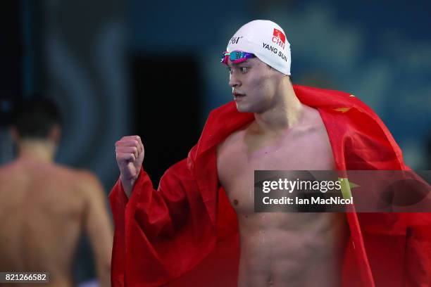 Sun Yang of China celebrates winning the Men's 400m Freestyle during day ten of the FINA World Championships at the Duna Arena on July 23, 2017 in...