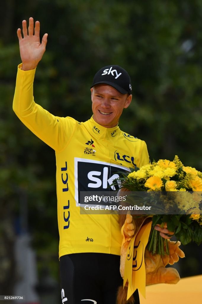 CYCLING-FRA-TDF2017-PODIUM