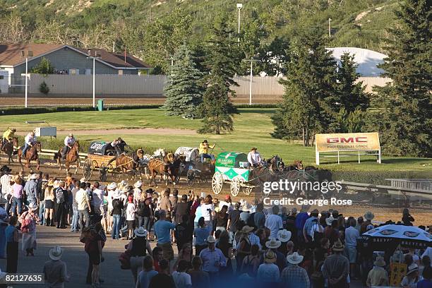 Chuck Ward Racing Chuckwagon Racing Photos and Premium High Res Pictures - Getty Images