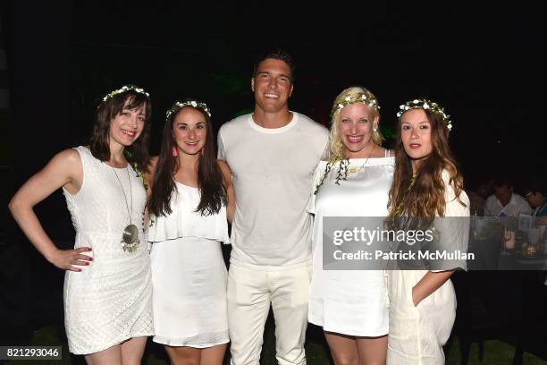 Mary Riley Getty Sara Riley Photos and Premium High Res Pictures - Getty Images