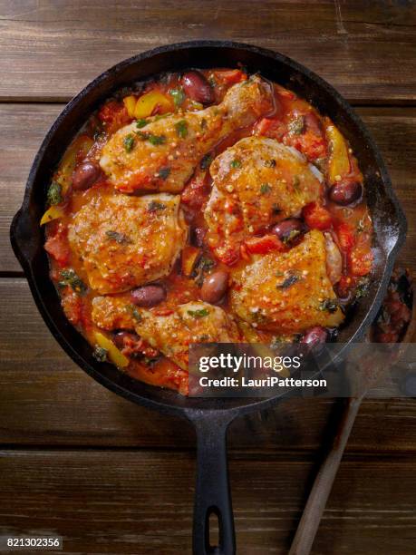 kip cacciatore - chicken parmigiana stockfoto's en -beelden