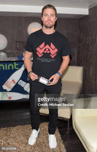 Stephen Amell attends Comic Con TVLine Media Lounge Sponsored By Hint on July 22, 2017 in San Diego, California. For Hint)