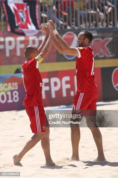 Russia's team players celebrate the victory after the Beach Soccer Mundialito 2017 match between Russia and France at the Carcavelos beach in...