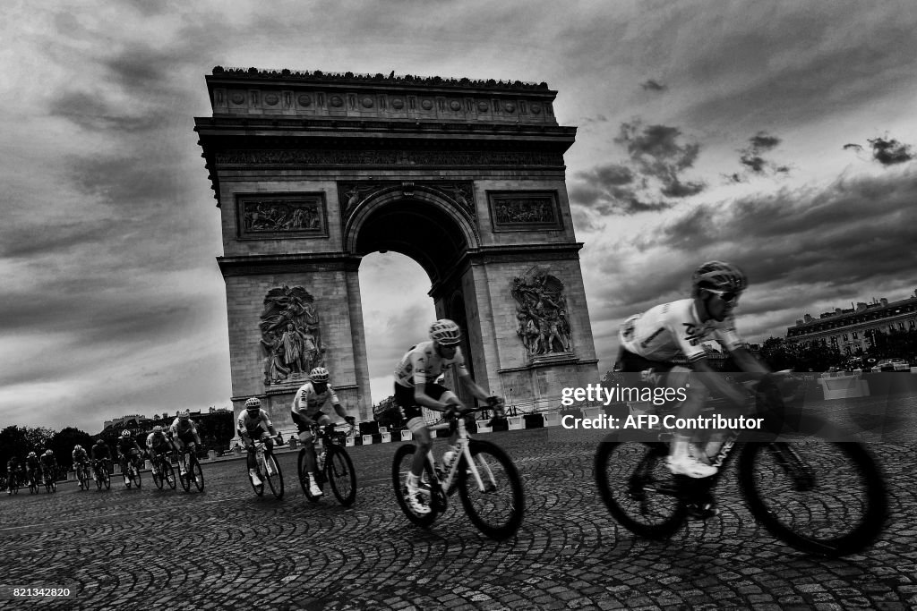 CYCLING-FRA-TDF2017-BLACK AND WHITE