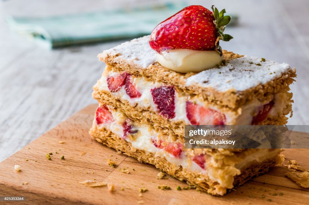 Strawberry puff mille-feuille with strawberry.