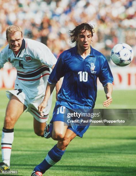 World Cup Finals, Marseille, France, 2nd Round, 27th JUNE 1998, Italy 1 v Norway 0, Alessandro Del Piero of Italy beats Norway's Dan Eggan