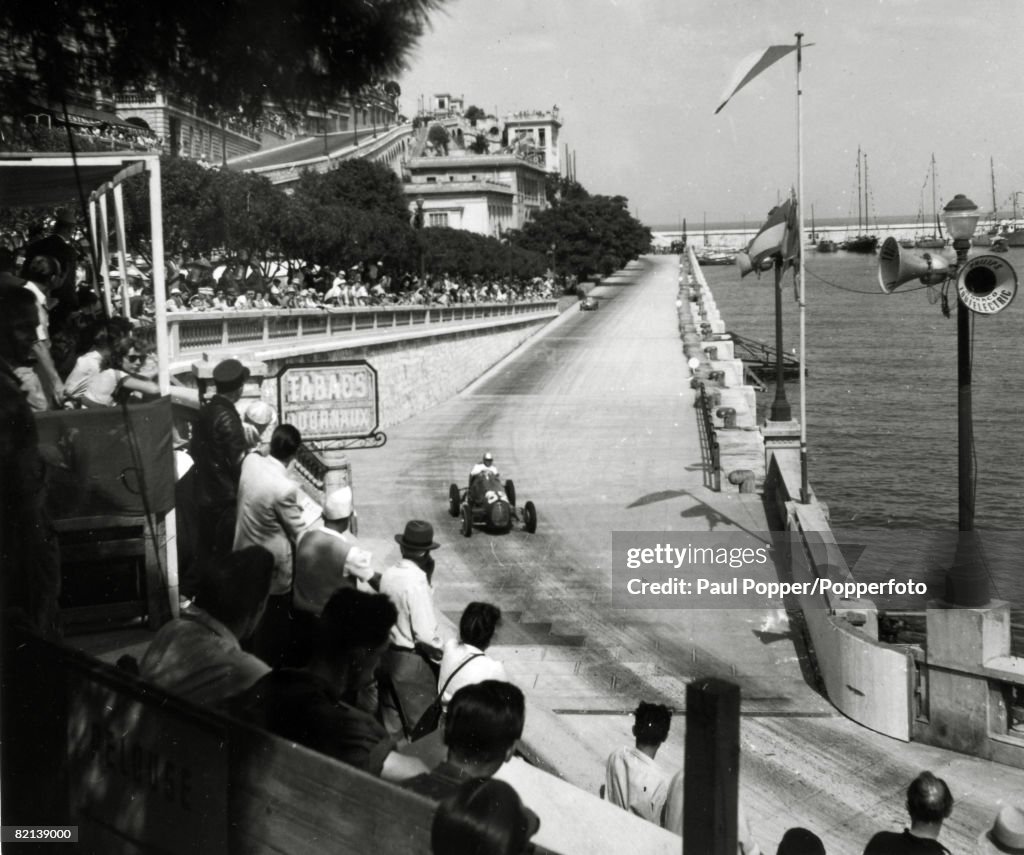 Sport, Motor Racing, pic: circa 1930's, The race through the streets of Monte Carlo during the Grand Prix D'Automobiles de Monaco