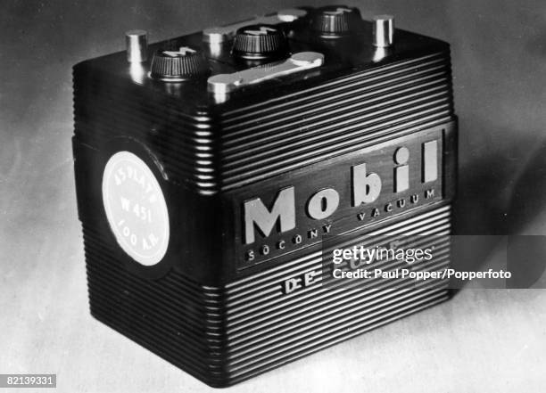 Industry, Motoring, pic: circa 1960, A Mobil car battery