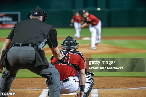 Arizona Diamondbacks starting pitcher Robbie Ray throws a pitch to Arizona Diamondbacks catcher Chris Herrmann between innings during the MLB...