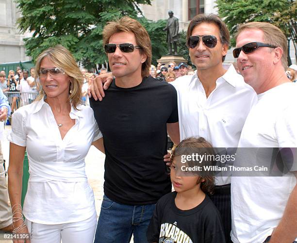 170 Jon Bon Jovi Co Stock Photos, High-Res Pictures, and Images - Getty