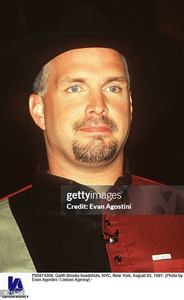 Garth Brooks headshots, NYC, New York, August 05, 1997.