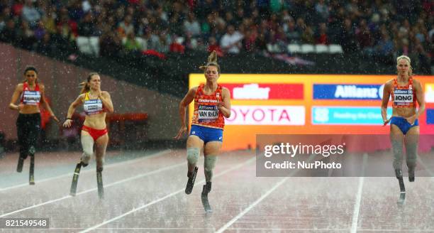 Marlou van Rhijn and Fleur Jongof Nederland winner of Women's 200m T44 Final during World Para Athletics Championships at London Stadium in London on...