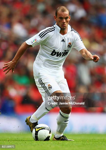 Wesley Sneijder of Real Madrid in action during the pre-season friendly match between SV Hamburg and Real Madrid during the Emirates Cup at the...