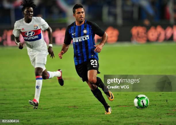 Citadin Martins Eder of FC Internazionale drives the ball during the 2017 International Champions Cup match between FC Internazionale and Olympique...