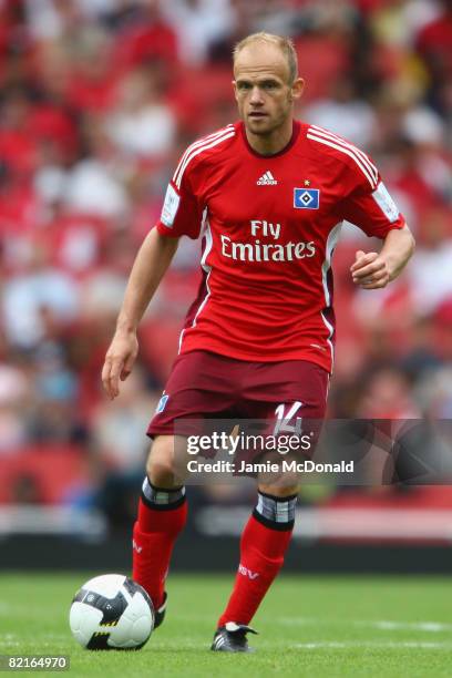 David Jarolim of SV Hamburg in action during the pre-season friendly match between Juventus and SV Hamburg during the Emirates Cup at the Emirates...