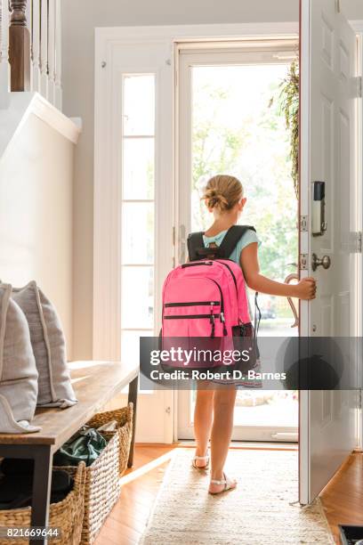 back to school- lauren - lauren shulkind stock-fotos und bilder