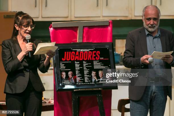 Mexican actress Rosa María Bianchi and actor Enrique Singer present the unveiling of the plaque for the 100 performances of the play 'Jugadores' at...