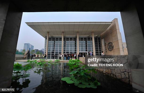 Local and foreign journalists visit the new US embassy in Beijing on August 5, 2008. A massive new US embassy, the second-largest in the world after...