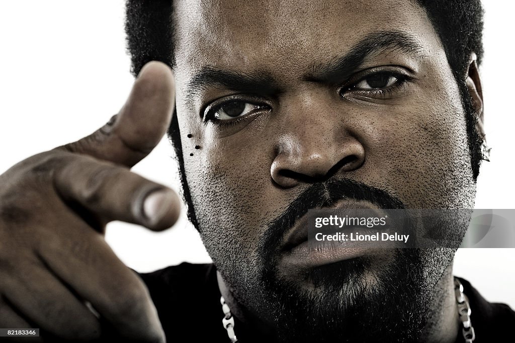 Ice Cube Rapper Magazine Rapper Ice Cube is photographed for Murder Dog Magazine. News Photo ...