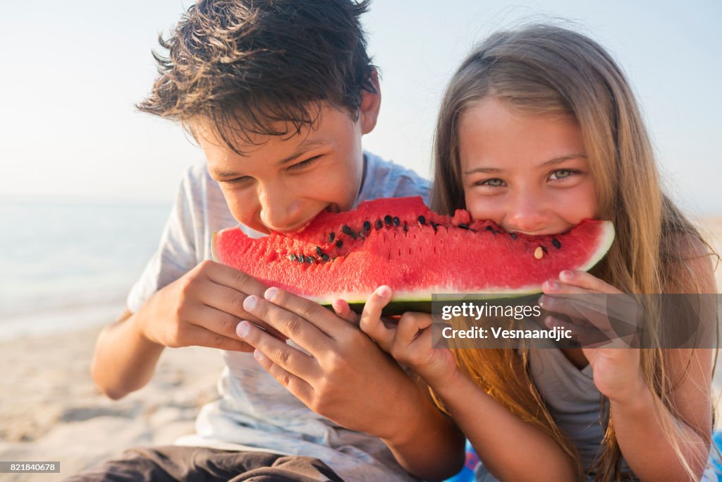 Kinderen op het strand